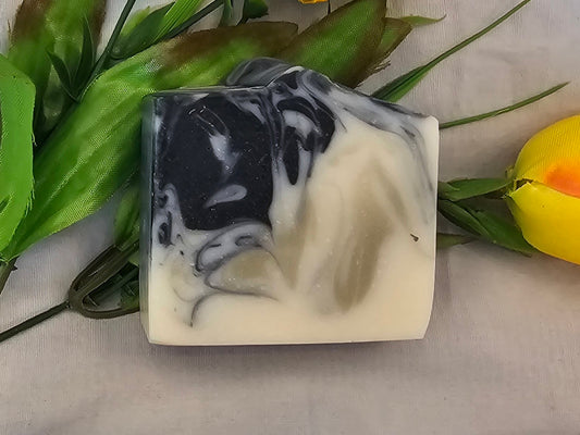 “Handmade tea tree soap with charcoal and clay for acne-prone skin”
“Detoxifying natural soap bar with tea tree oil and green clay”