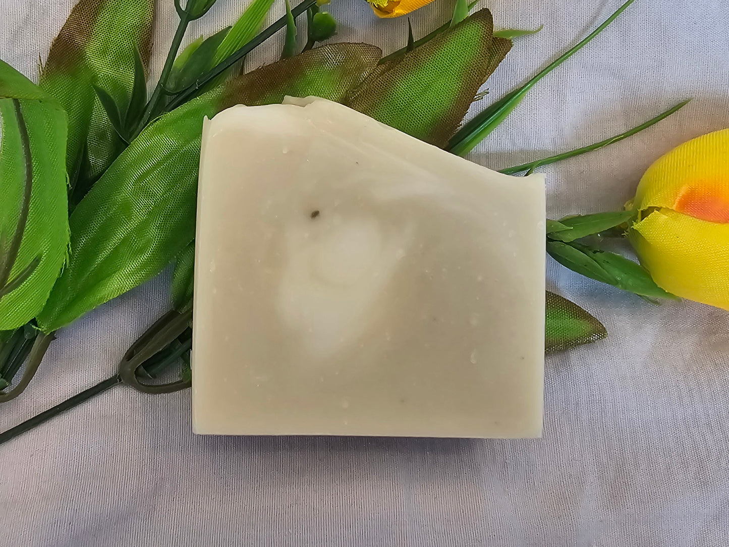 “Handmade peppermint soap with green clay for cooling and detox”
“Refreshing natural soap bar with peppermint essential oil”